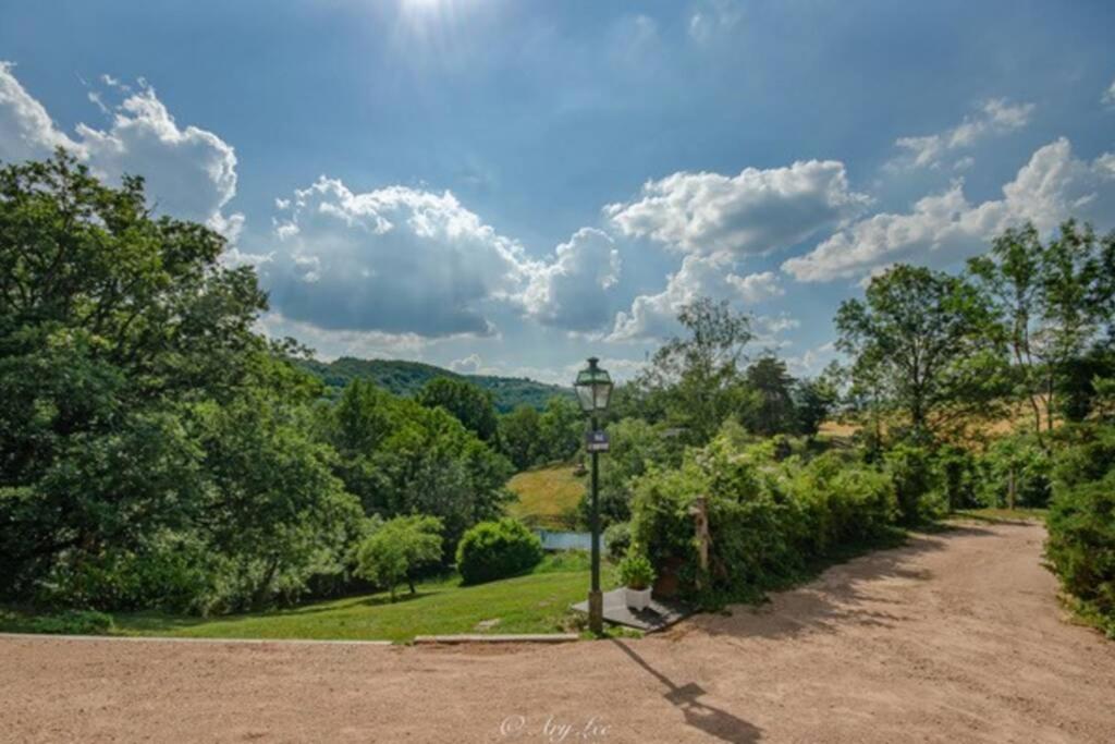 Willa Gite Du Mont Plaisir Chouvigny Zewnętrze zdjęcie